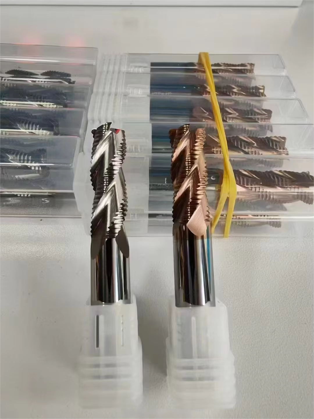 Rough 1 1 1 HRC55 four-flute TiSiN-coated solid carbide roughing end mill