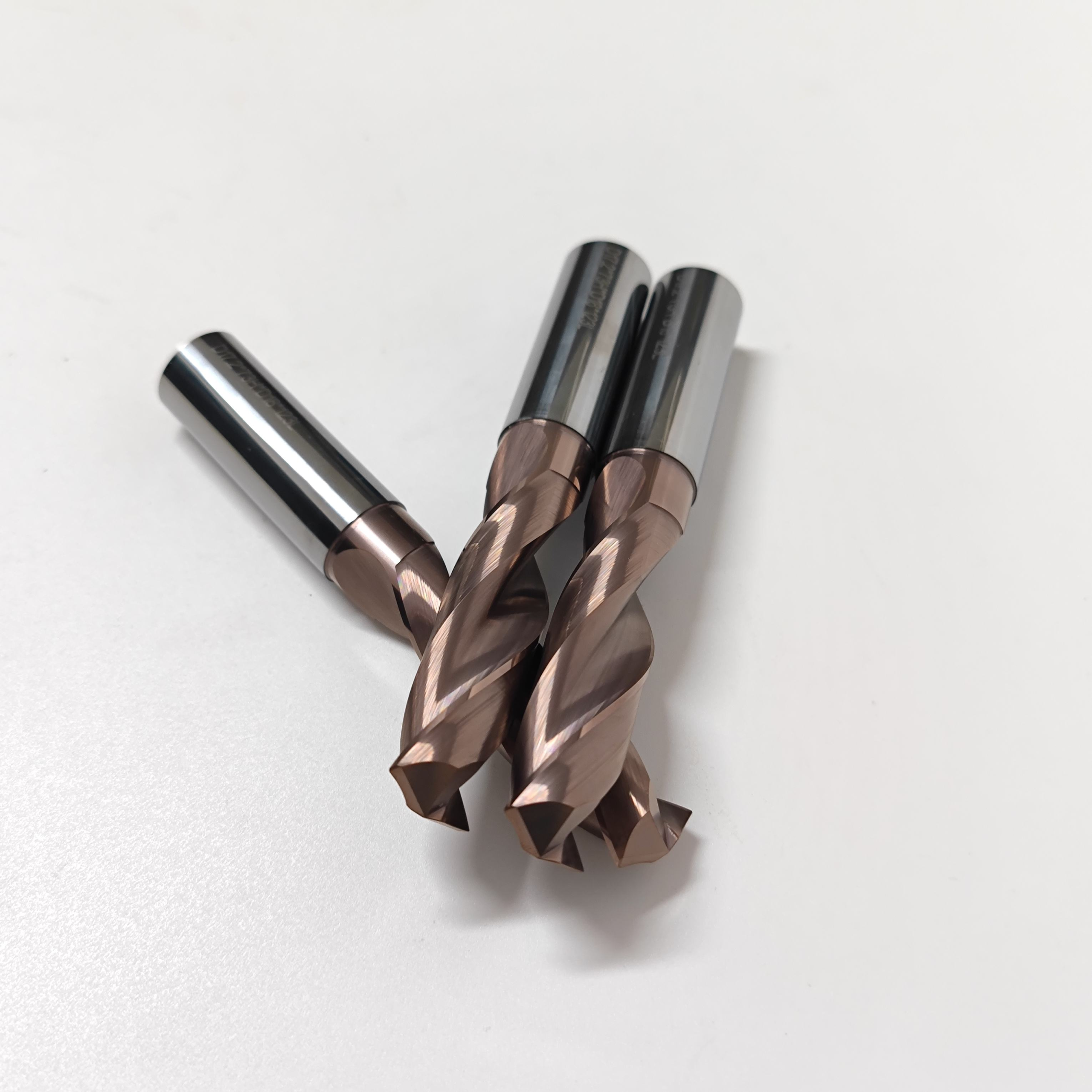 Jobber Length 2 Flute Solid Carbide Twist Drill for CNC Machining4 1 scaled 1 Jobber-length two-flute solid carbide twist drill