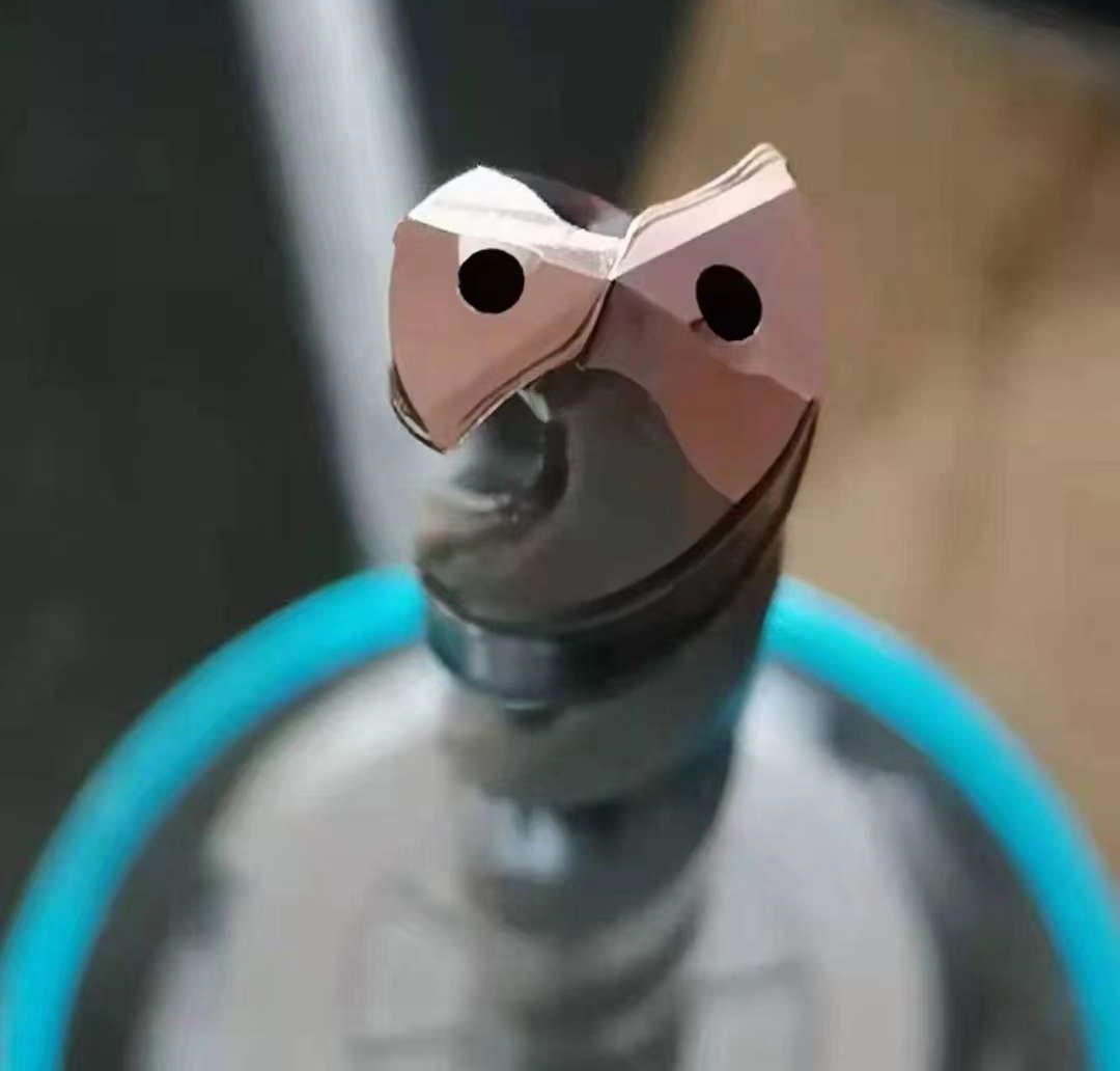 Custom Through-Coolant Solid Carbide Drill for Precision Hole Machining 1