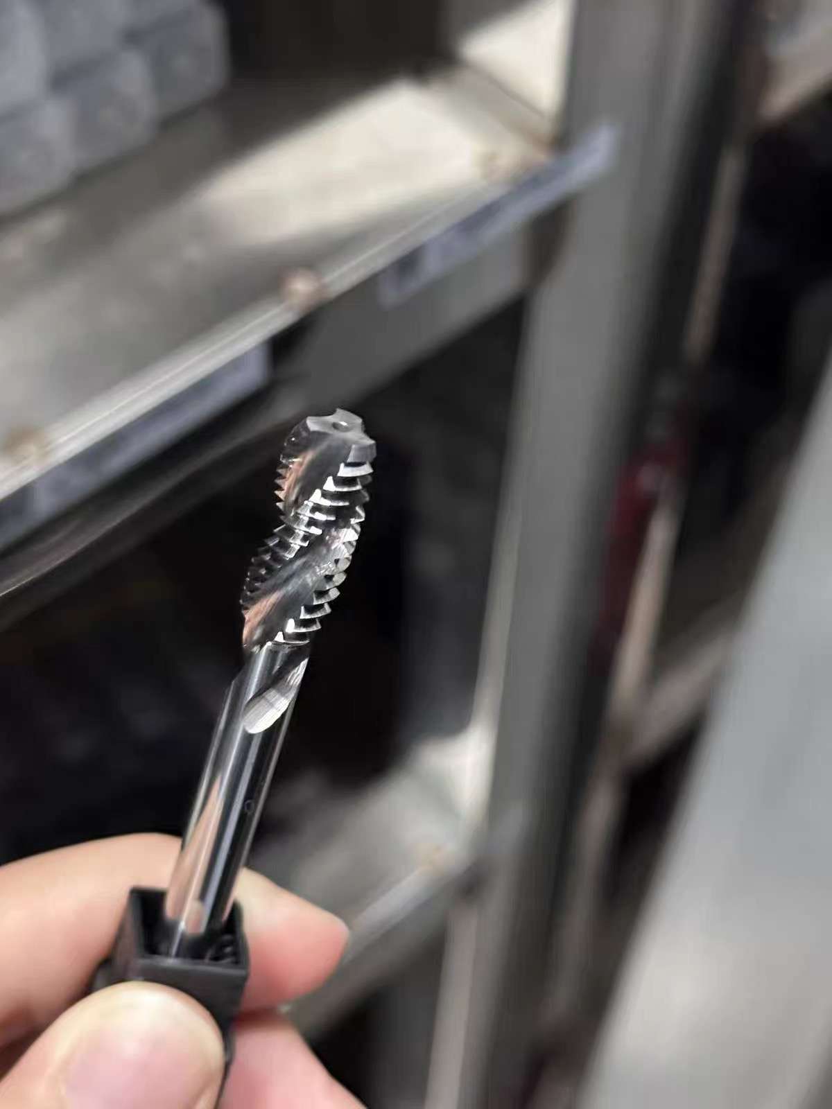 US Standard Tungsten Steel Spiral Flute Tap 5 16 18 3 US standard solid carbide UNC thread machine tap 5/16-18