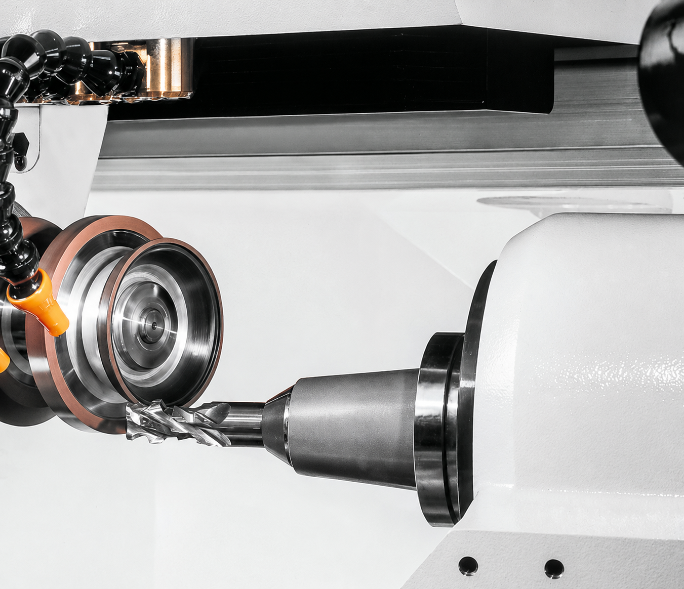 HY Cutting Tools precision CNC grinding and quality control