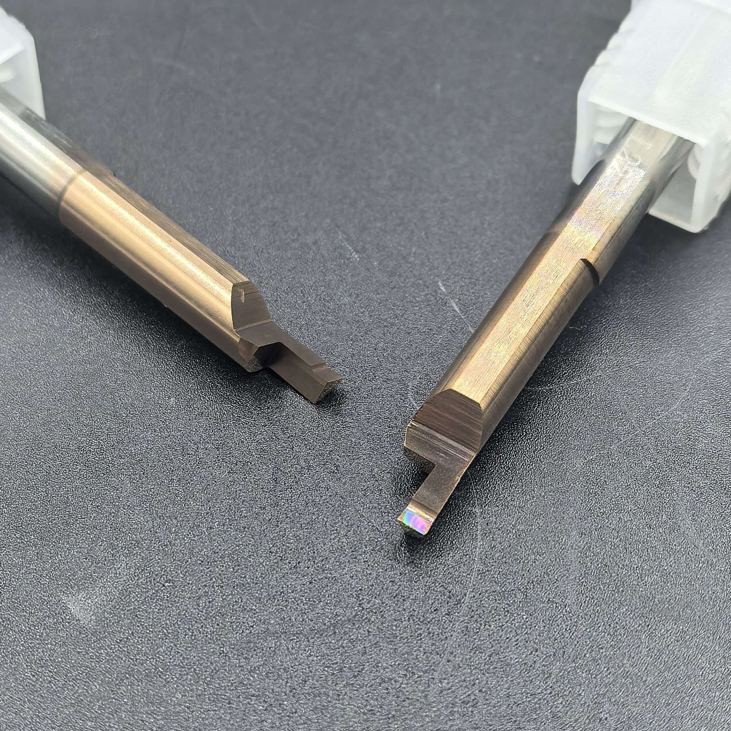 MFR micro face grooving bars product photo3 scaled 15 MFR Series Solid Carbide Micro Face Grooving Bars for Small Bore CNC Turning 5