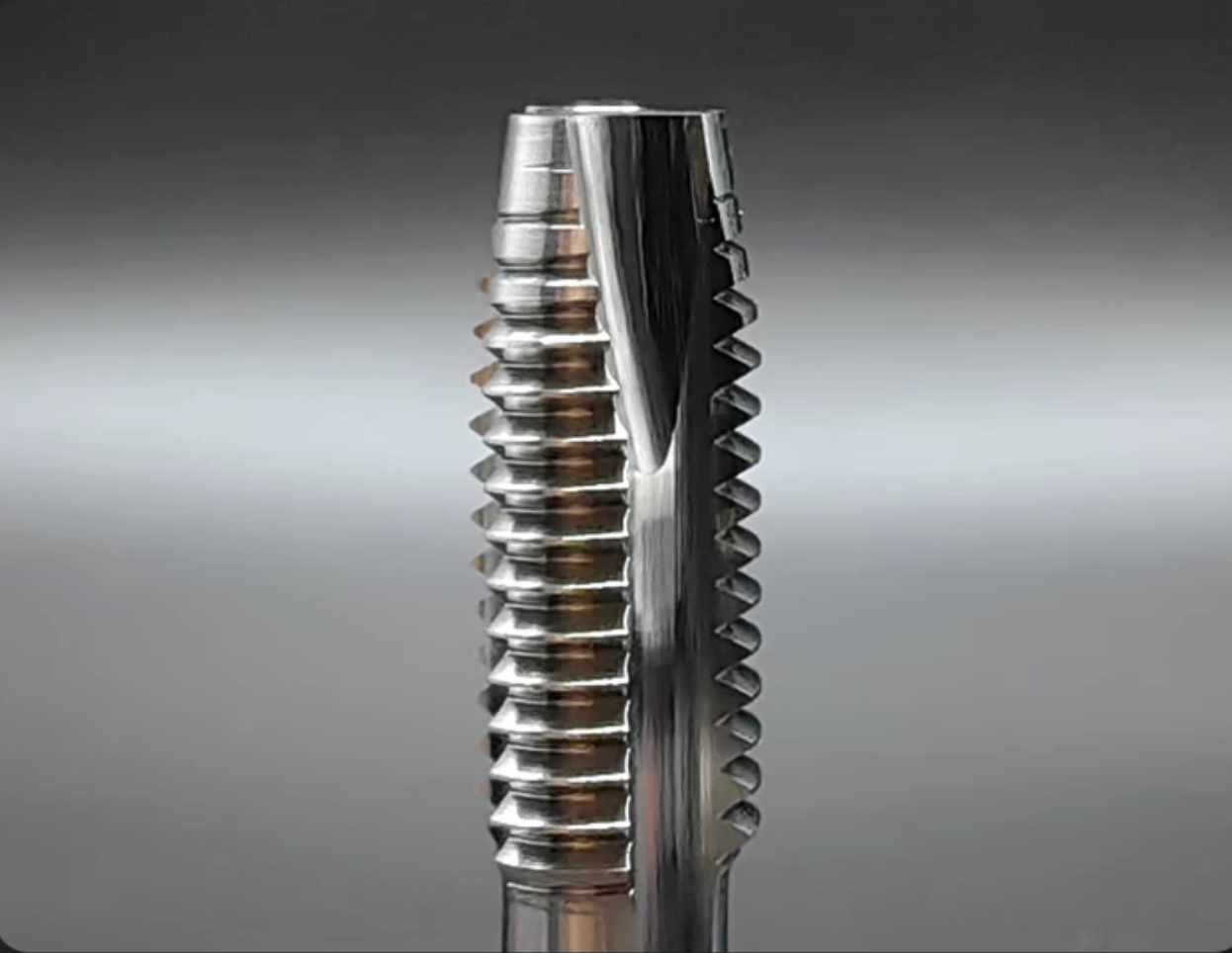 Solid Carbide Spiral Point Machine Tap for Through Holes 3